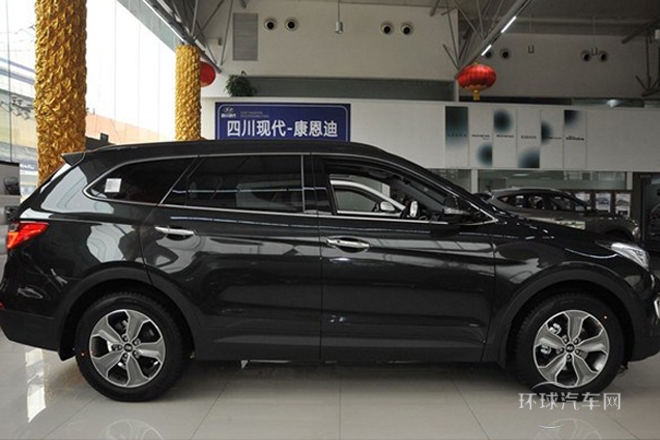 2013款 3.0L 6座棕色內(nèi)飾旗艦版