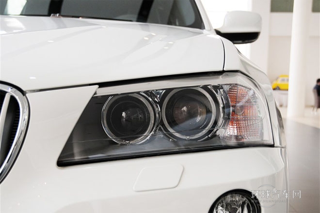 2013款 改款 xDrive35i 豪華型