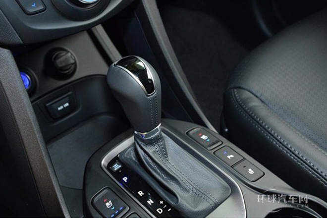 2013款 3.0L 6座旗艦版