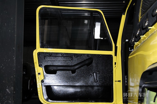 2010款 2.0L 角斗士