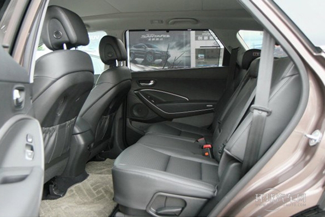2013款 3.0L 7座豪華版