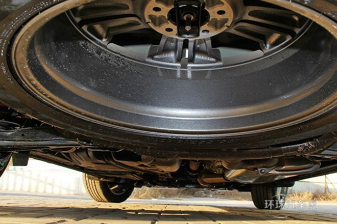 2013款 3.0L 6座豪華版