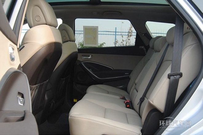 2013款 3.0L 7座舒適版