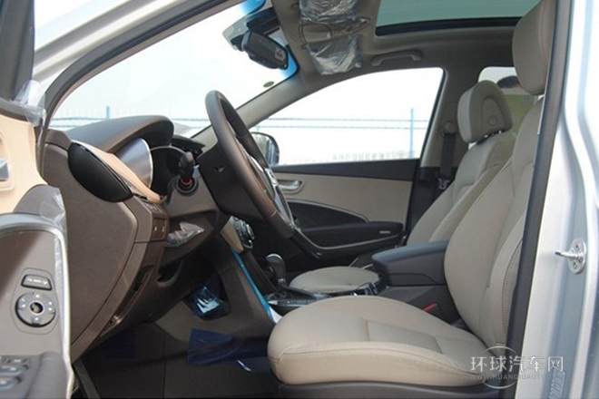 2013款 3.0L 7座舒適版