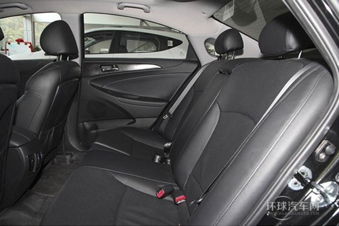 2014款 2.4L 自動(dòng)領(lǐng)先版 國(guó)IV