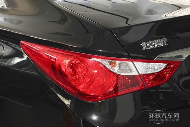 2014款 2.4L 自動領(lǐng)先版 國IV