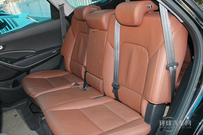 2013款 2.2T 7座棕色內飾旗艦版