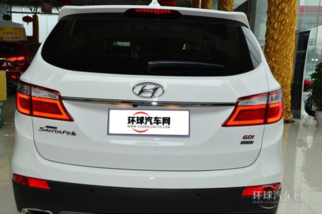 2013款 2.2T 7座棕色內飾旗艦版