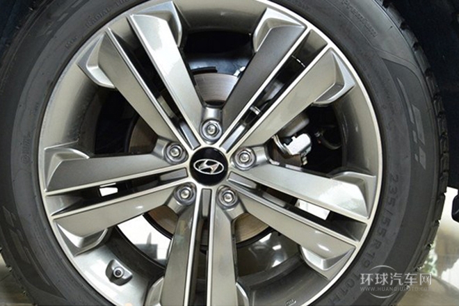 2013款 2.2T 7座旗艦版