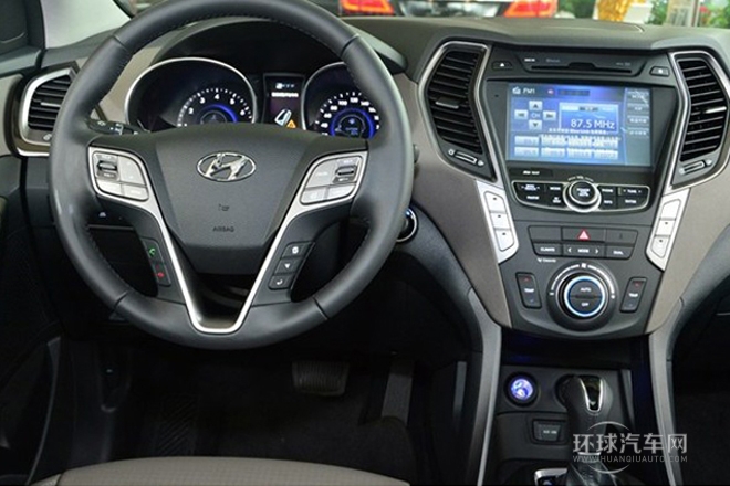 2013款 2.2T 7座旗艦版