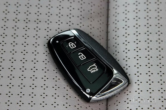 2013款 2.2T 6座旗艦版