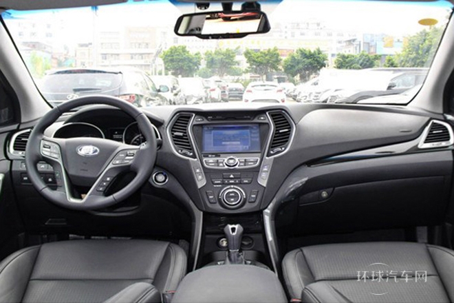 2013款 2.2T 7座豪華版