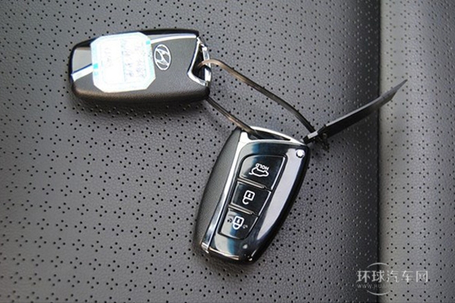 2013款 2.2T 7座舒適版