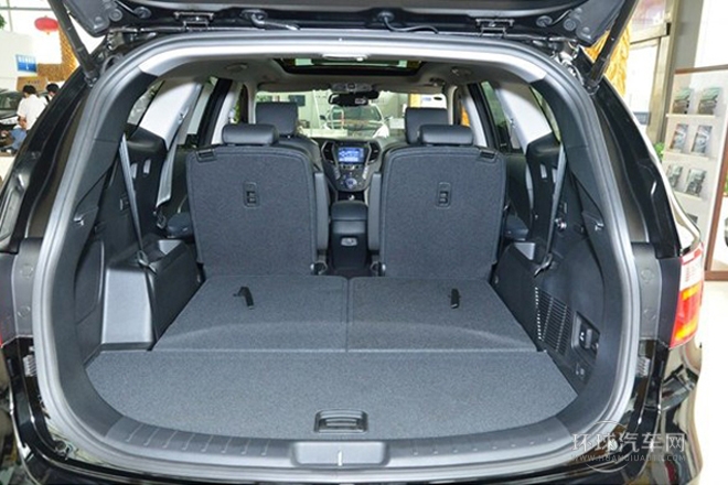 2013款 2.2T 6座舒適版