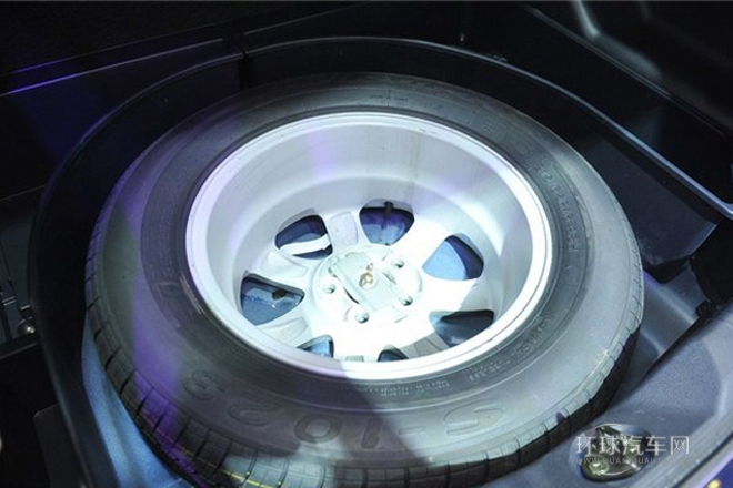 2014款 1.5T 自動兩驅豪華型