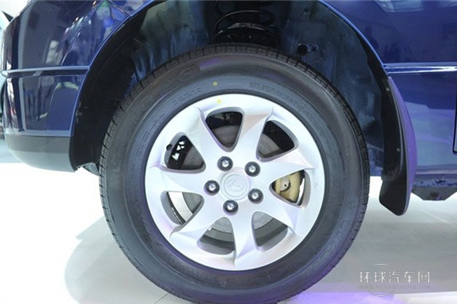 2014款 1.5T 自動兩驅豪華型