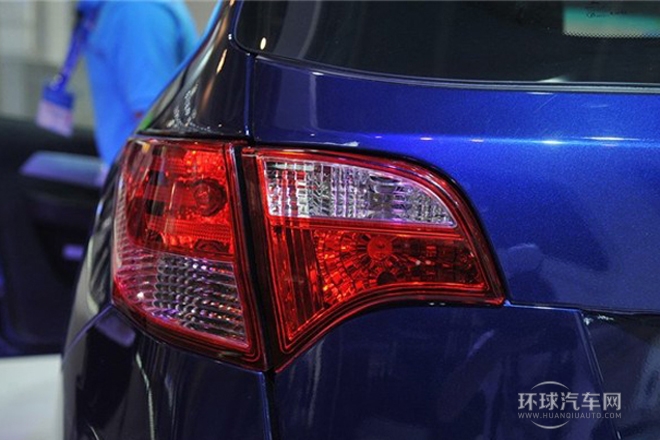 2014款 1.5T 自動(dòng)兩驅(qū)豪華型