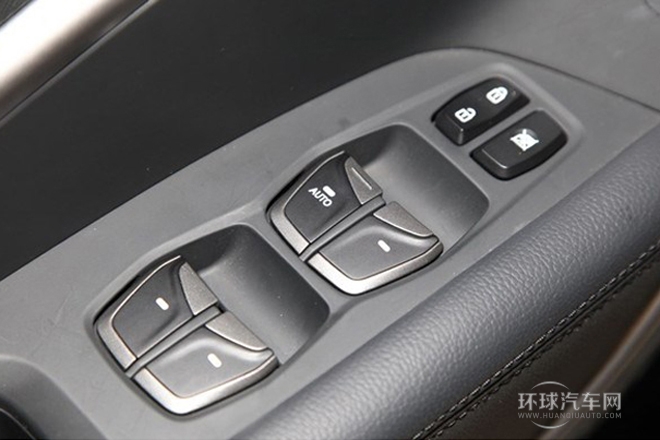 2013款 改款 3.0L 四驅尊享版 歐V