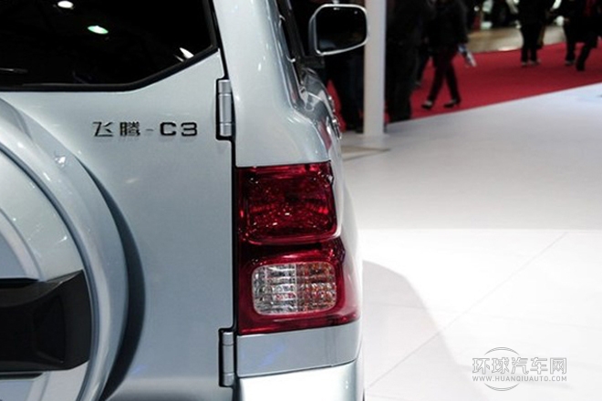 2013款 經(jīng)典版 2.0L 兩驅(qū)標(biāo)準(zhǔn)型