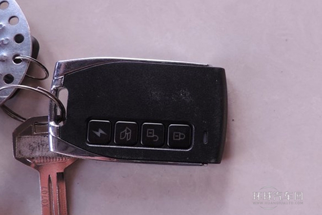 2013款 經典版 2.0L 四驅標準型