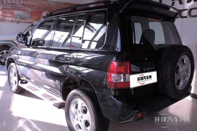 2013款 經(jīng)典版 2.0L 四驅(qū)標準型