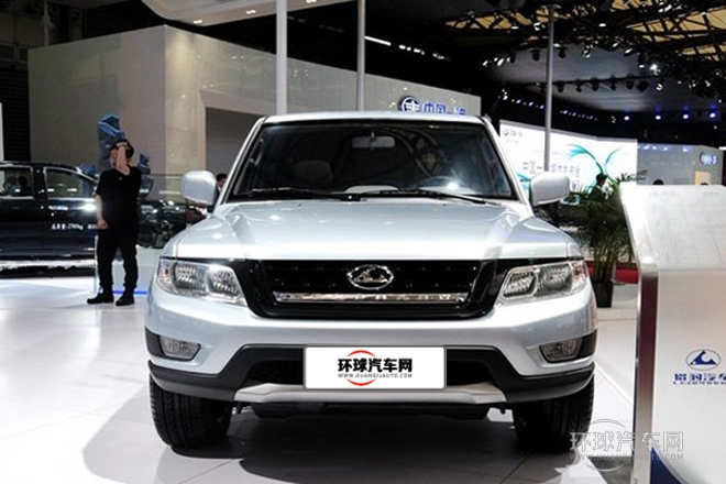 2013款 經(jīng)典版 2.0L 四驅(qū)標(biāo)準(zhǔn)型