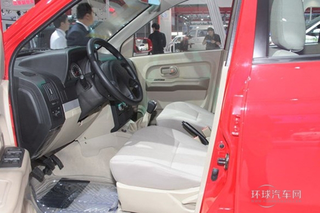 2013款 經典版 2.0L 四驅豪華型