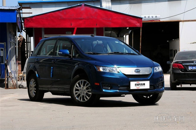 2014款 先行者豪華版