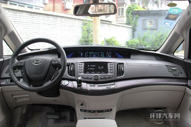 2014款 先行者尊貴版