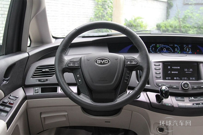 2014款 先行者尊貴版