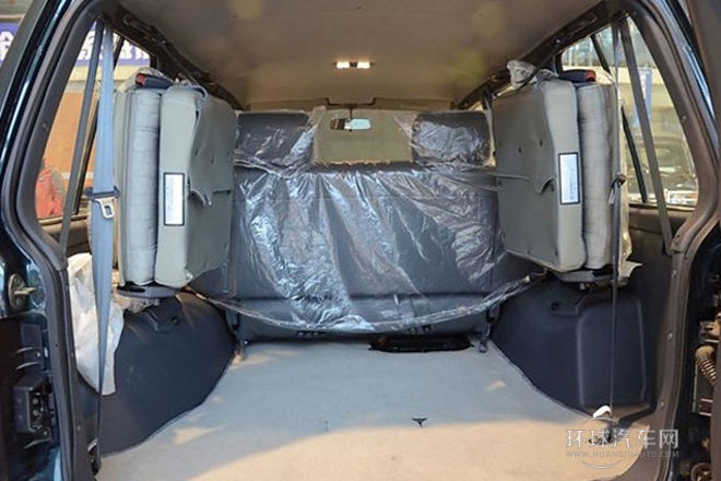 2014款 2.4L 手動兩驅(qū)