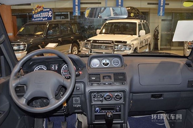 2014款 2.4L 手動兩驅(qū)