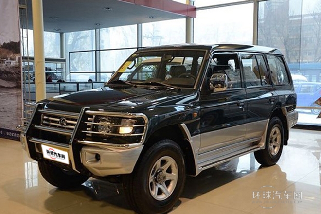 2014款 2.4L 手動兩驅(qū)