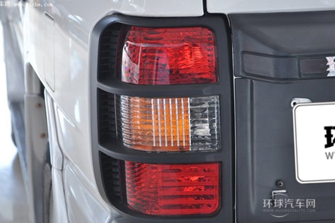 2014款 2.4L 手動兩驅(qū)