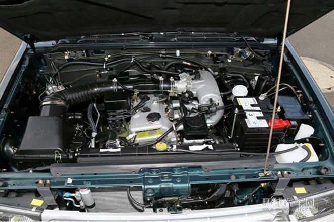 2013款 2.2L 手動(dòng)四驅(qū)標(biāo)準(zhǔn)型