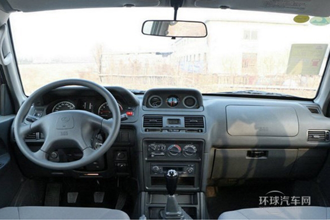 2013款 2.2L 手動四驅標準型