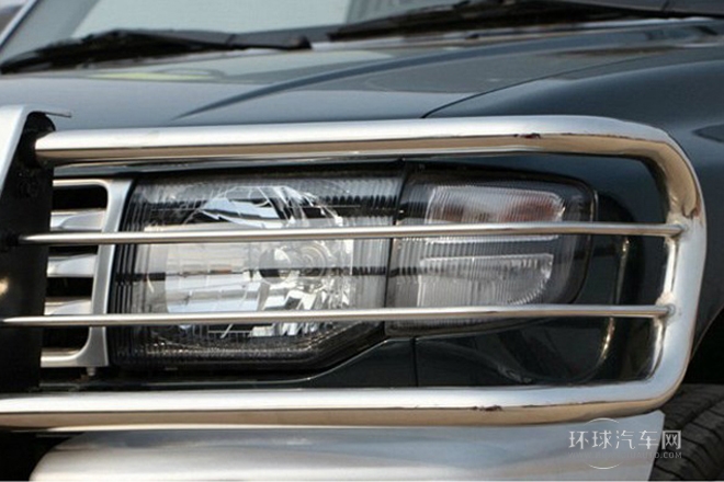 2013款 2.2L 手動四驅標準型