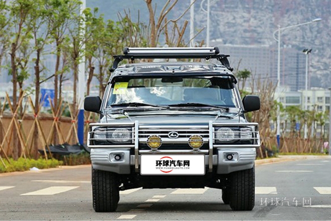 2013款 2.2L 手動四驅標準型