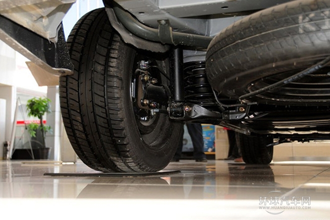 2013款 改款 1.5L 手動(dòng)舒適型7座 國(guó)IV