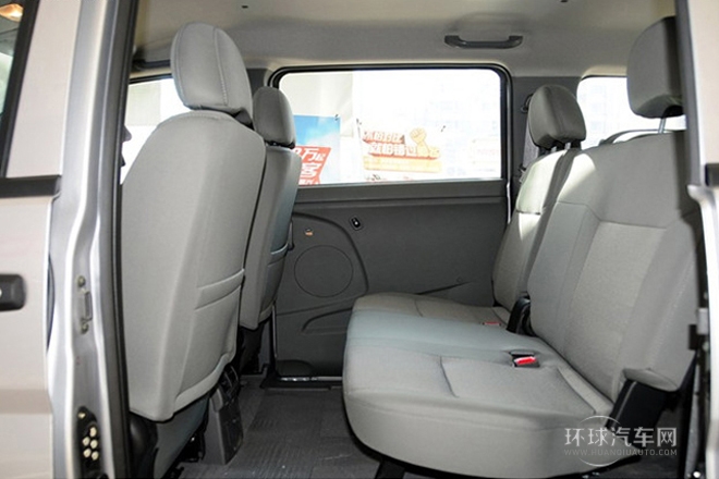 2013款 改款 1.5L 手動舒適型7座 國IV