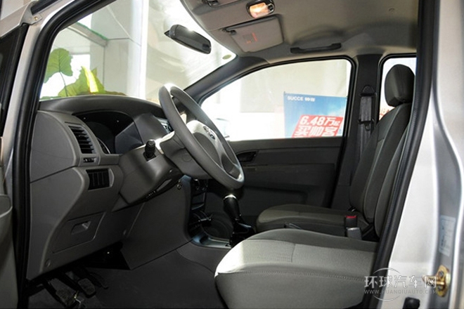 2013款 改款 1.5L 手動舒適型7座 國IV