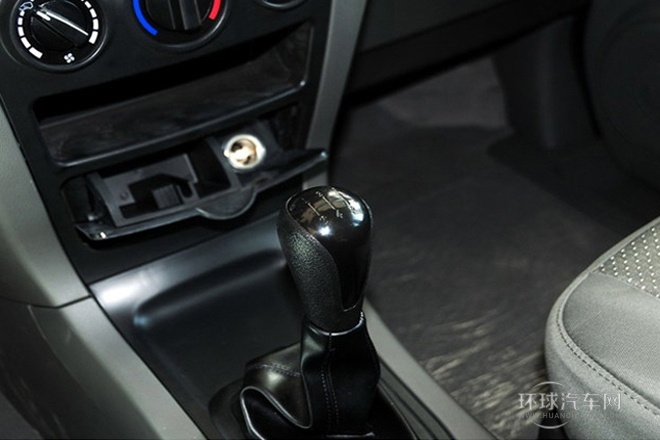 2013款 改款 1.5L 手動舒適型7座 國IV