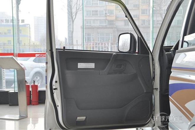 2009款 2.2L 手動兩驅(qū)