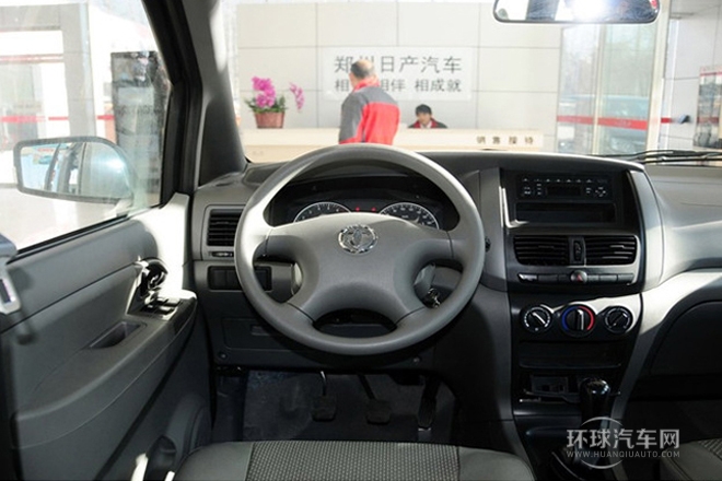 2013款 改款 1.5L 手動舒適型7座 國IV