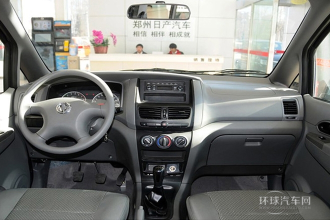 2013款 改款 1.5L 手動(dòng)舒適型7座 國IV