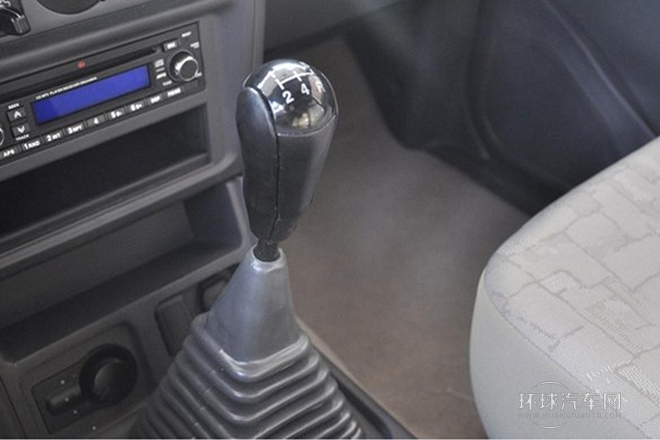 2009款 2.2L 手動(dòng)兩驅(qū)