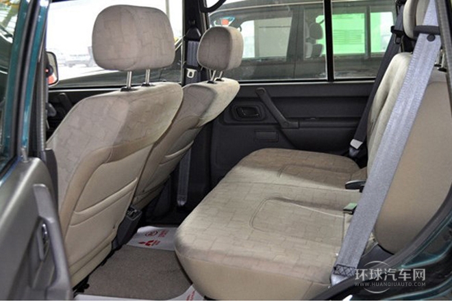 2009款 2.2L 手動(dòng)四驅(qū)