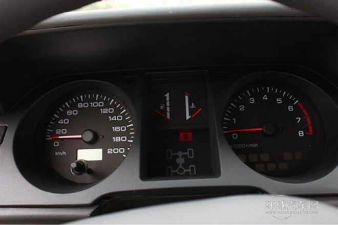 2009款 2.2L 手動(dòng)四驅(qū)