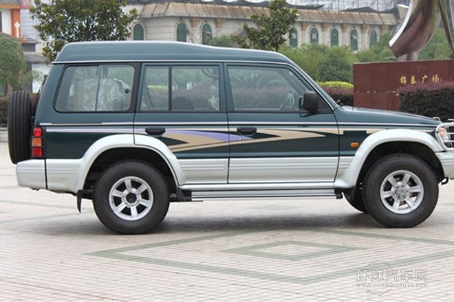 2009款 2.2L 手動(dòng)四驅(qū)