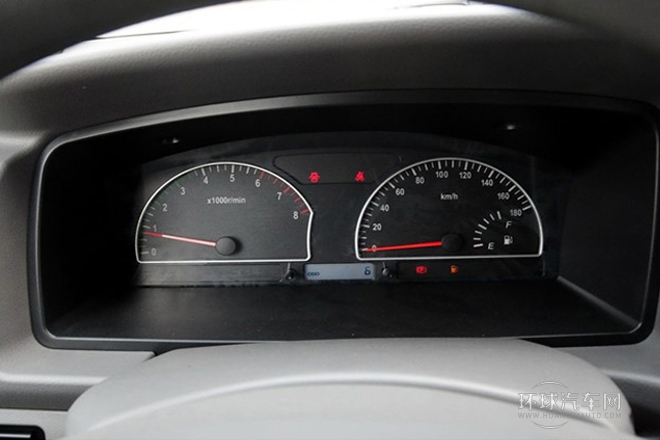 2013款 改款 1.5L 手動豪華型7座 國IV